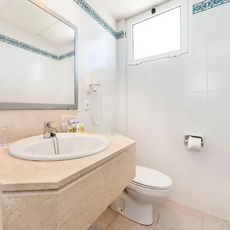 호텔 Globales Cala'n Blanes 3*