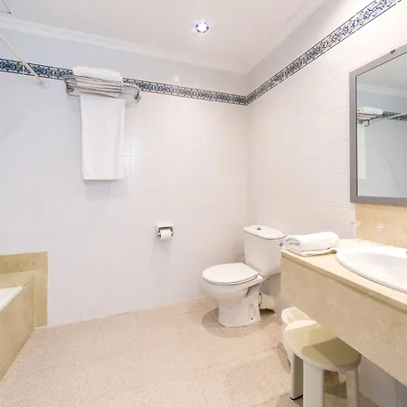 מלון Globales Cala'n Blanes