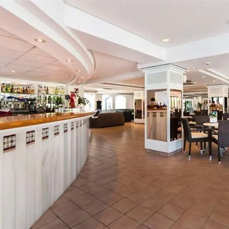 Globales Cala'n Blanes Hotel 3*