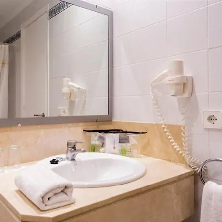 Globales Cala'n Blanes Hotel Cala'N Blanes (Menorca)