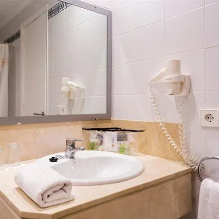 Hotel Globales Cala'n Blanes