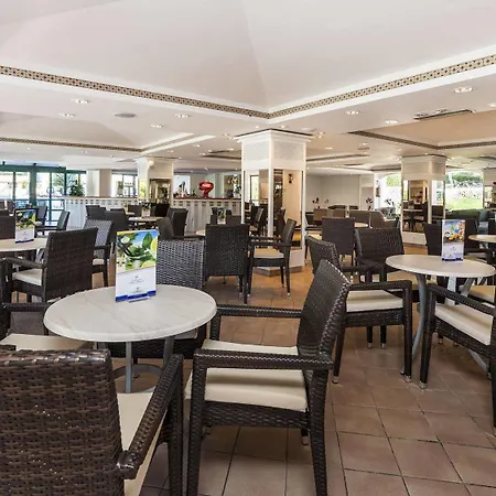 Globales Cala'n Blanes 酒店