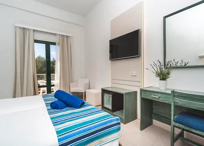 Globales Cala'n Blanes Отель 3*